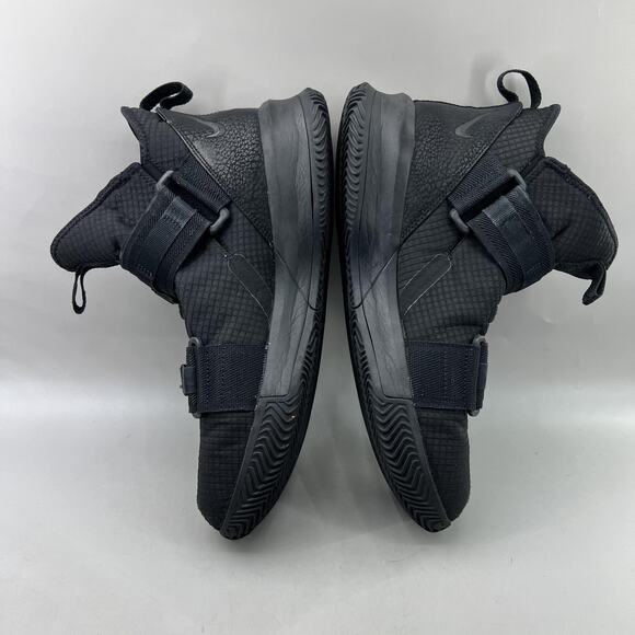 Nike LeBron Soldier 13 SFG Shoes Men Size 11.5 Black Basketball Comfort Sneakers - Picture 6 of 8